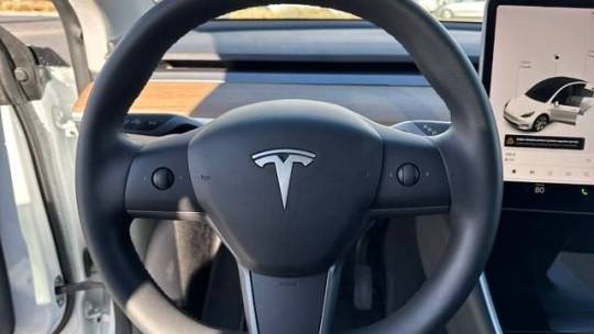 2020 Tesla Model Y 5YJYGDEE5LF010278