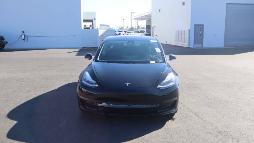 2018 Tesla Model 3 5YJ3E1EA7JF075917