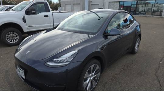 2020 Tesla Model Y 5YJYGDEE3LF016533