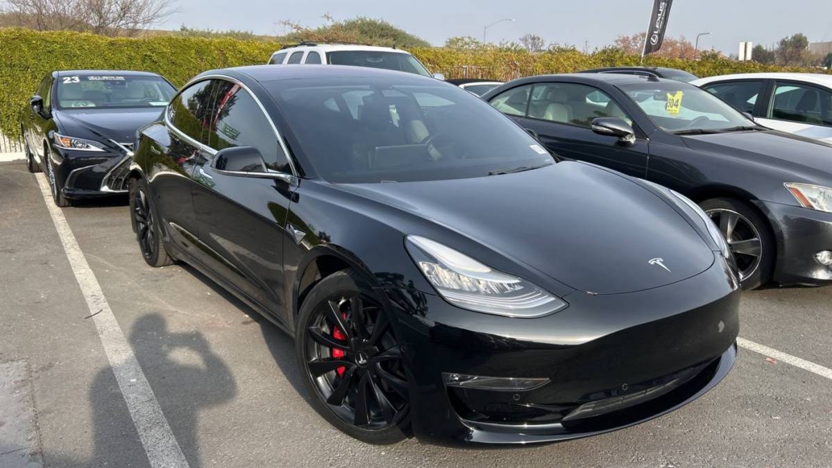 2018 Tesla Model 3 5YJ3E1EB7JF178506