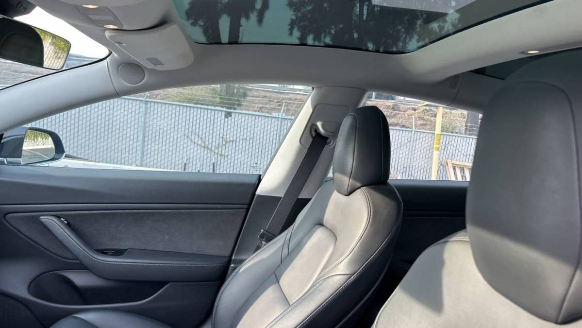 2018 Tesla Model 3 5YJ3E1EB7JF178506