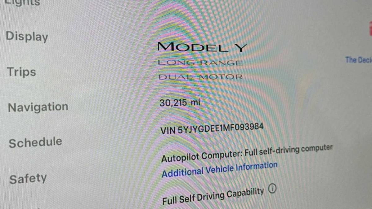 2021 Tesla Model Y 5YJYGDEE1MF093984