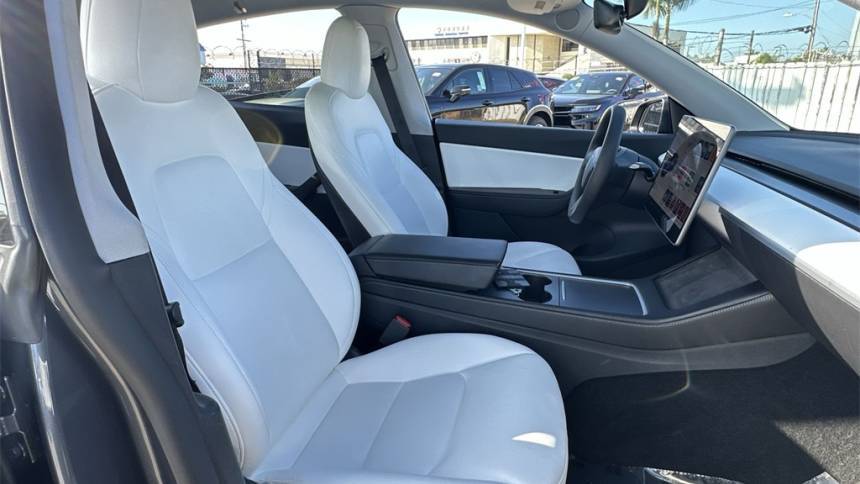 2021 Tesla Model Y 5YJYGDEE9MF230766