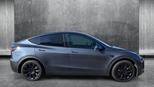 2021 Tesla Model Y 5YJYGDEE9MF111809