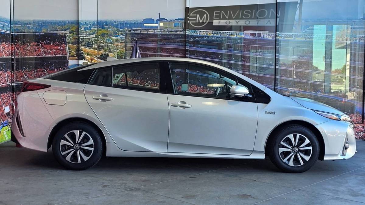 2017 Toyota Prius Prime JTDKARFPXH3025464