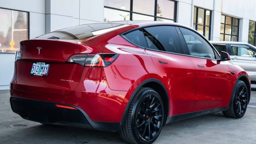 2020 Tesla Model Y 5YJYGDEE9LF036284