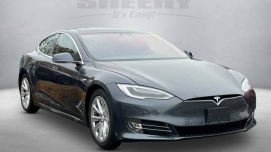 2018 Tesla Model S 5YJSA1E27JF261828