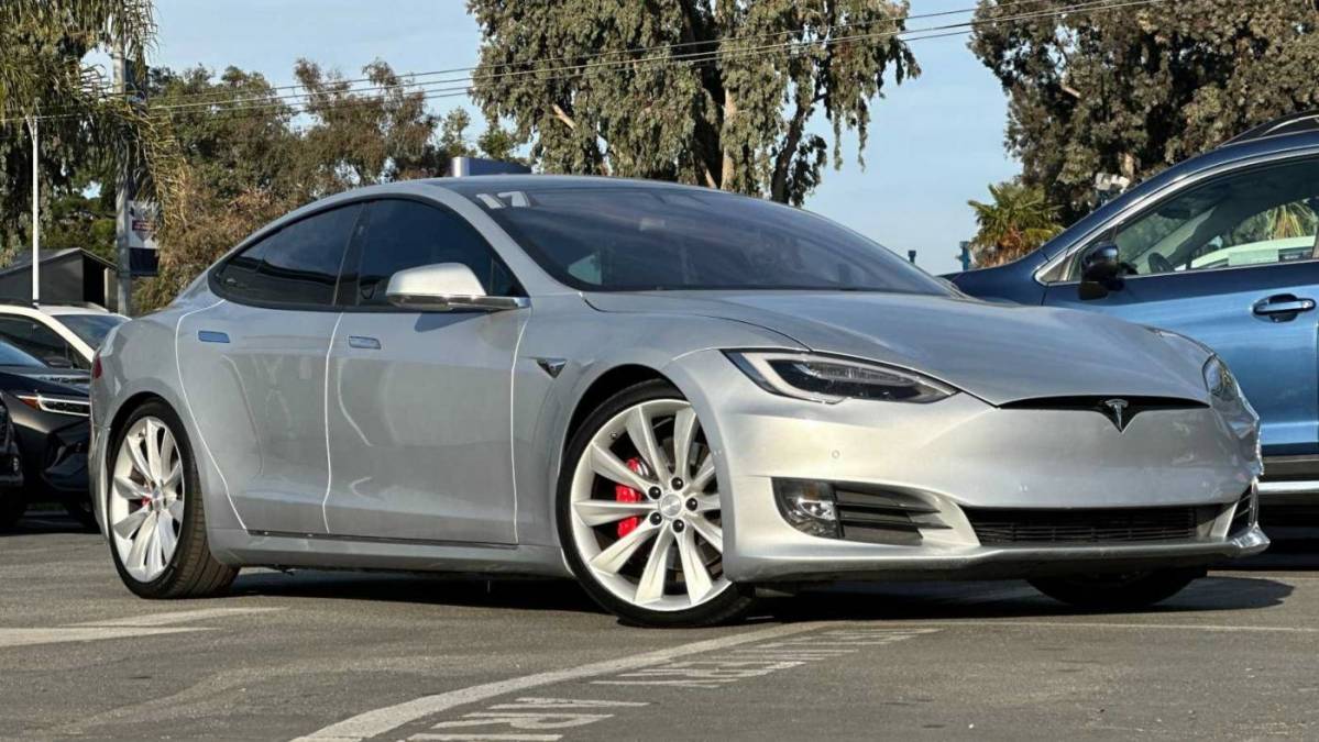 2017 Tesla Model S 5YJSA1E43HF201587