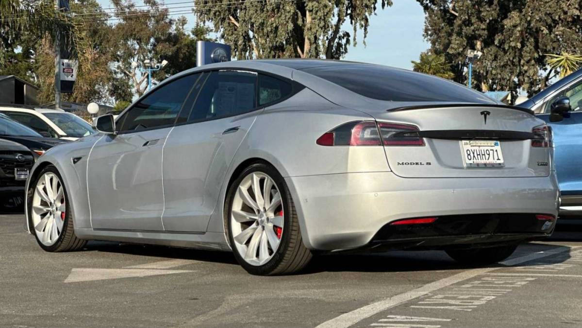 2017 Tesla Model S 5YJSA1E43HF201587