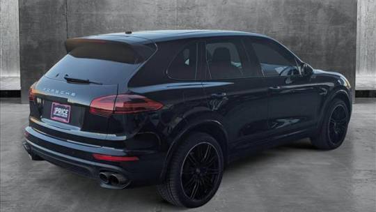 2017 Porsche Cayenne WP1AE2A21HLA70973