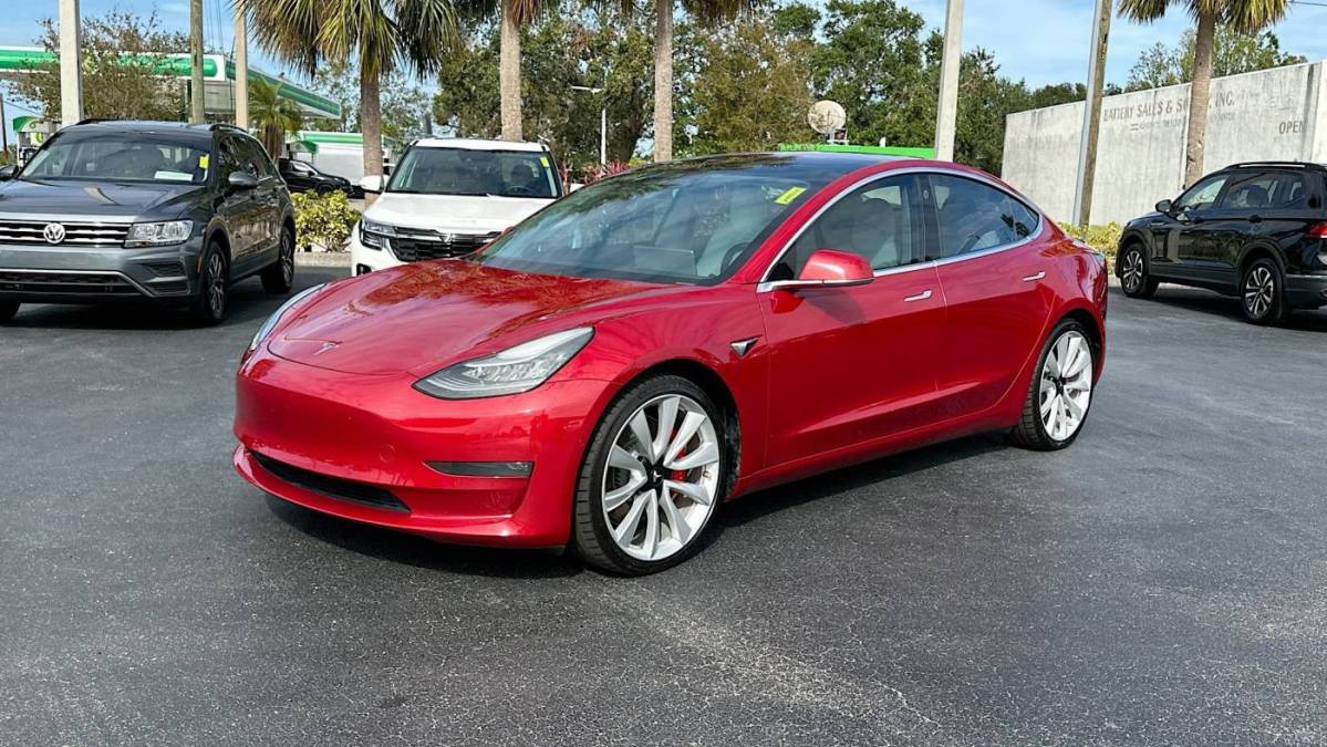 2018 Tesla Model 3 5YJ3E1EB4JF079884