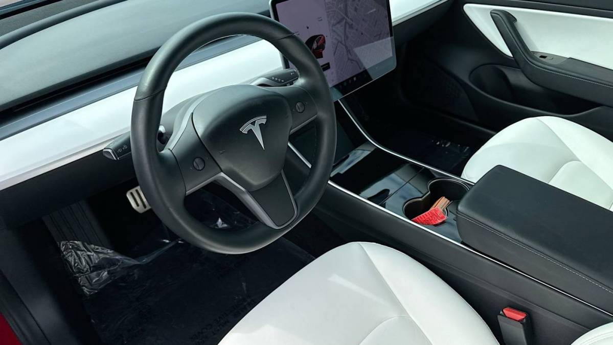 2018 Tesla Model 3 5YJ3E1EB4JF079884