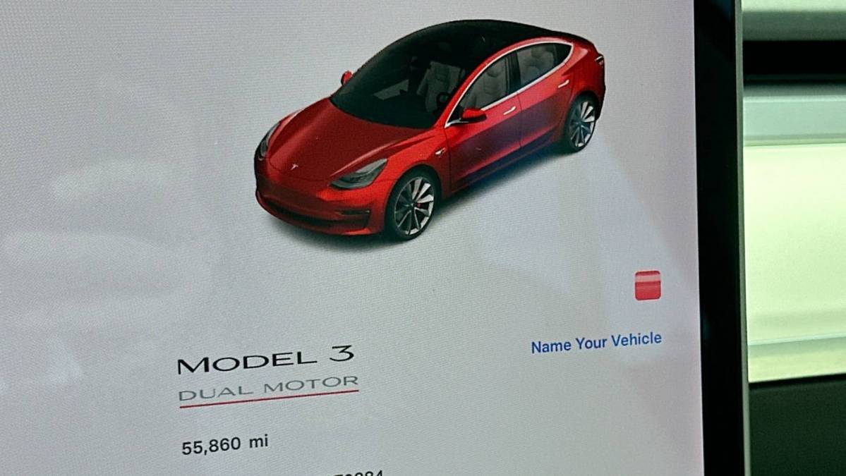 2018 Tesla Model 3 5YJ3E1EB4JF079884