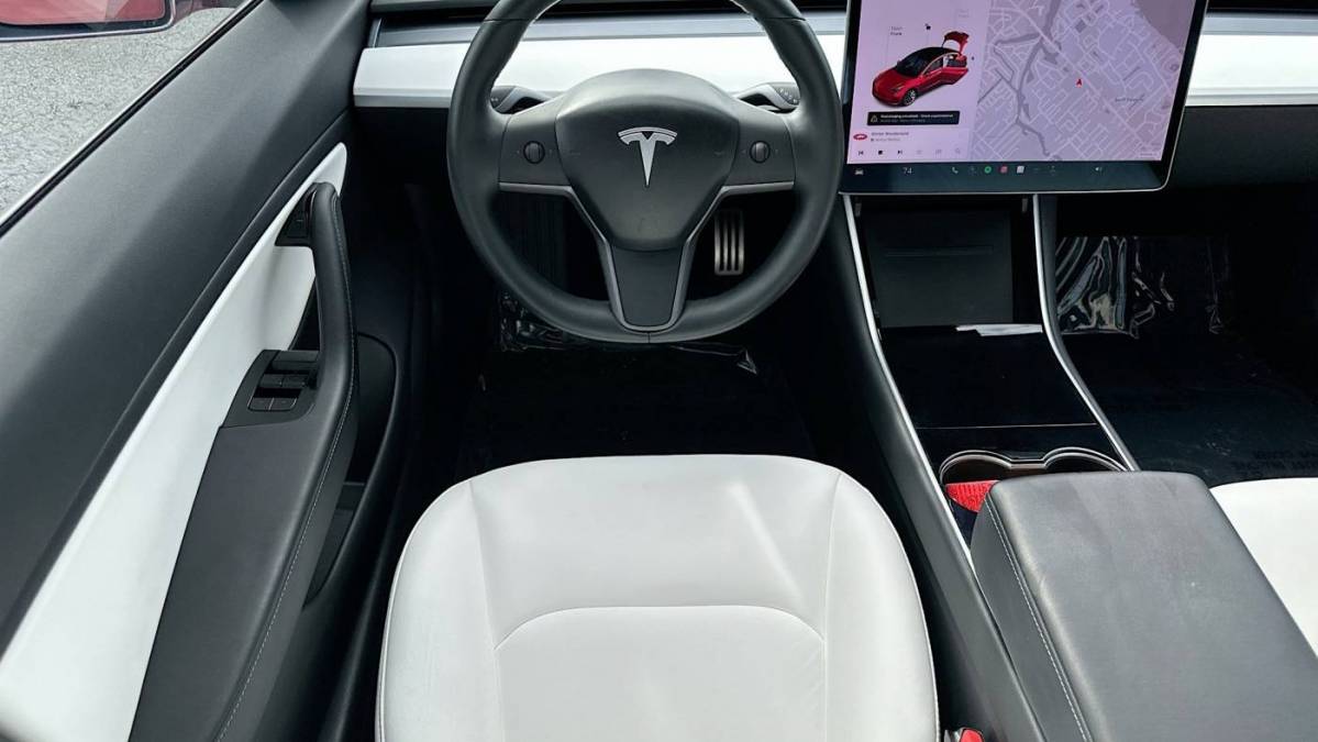 2018 Tesla Model 3 5YJ3E1EB4JF079884