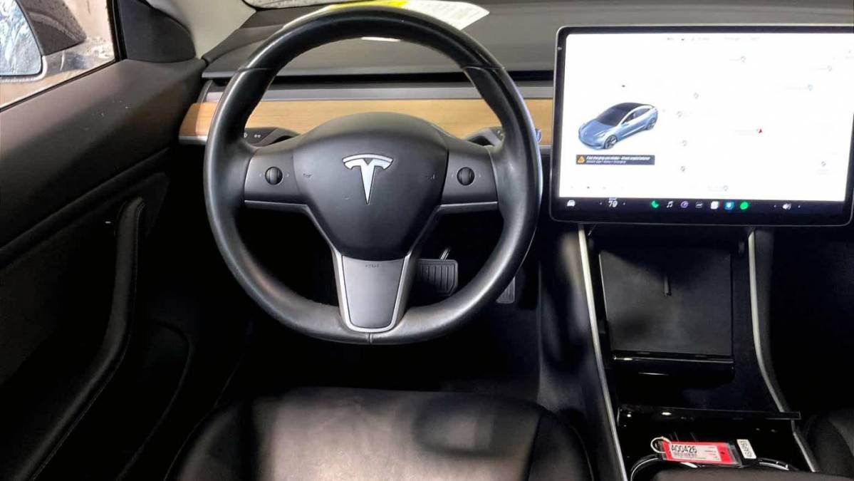 2019 Tesla Model 3 5YJ3E1EB3KF418085