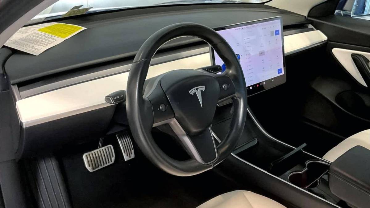 2018 Tesla Model 3 5YJ3E1EB1JF147817