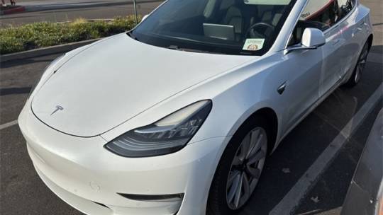 2018 Tesla Model 3 5YJ3E1EA8JF051724