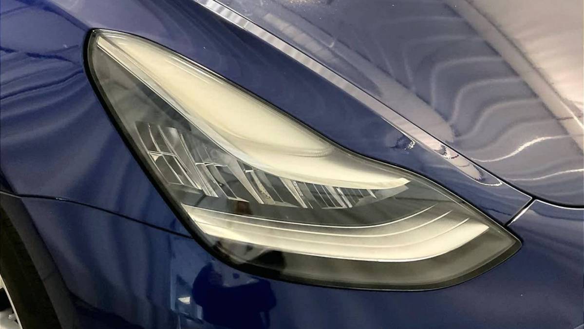 2018 Tesla Model 3 5YJ3E1EB1JF147817