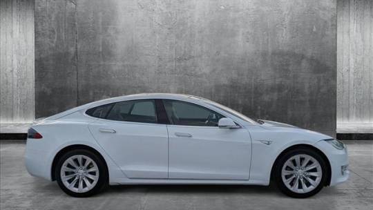 2016 Tesla Model S 5YJSA1E10GF162266