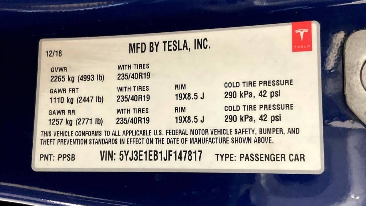 2018 Tesla Model 3 5YJ3E1EB1JF147817