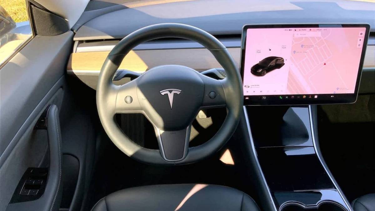 2019 Tesla Model 3 5YJ3E1EA3KF305499