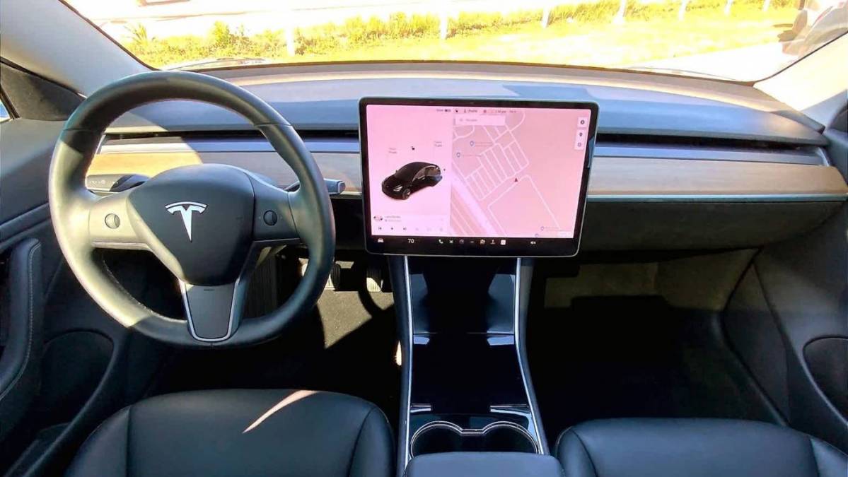 2019 Tesla Model 3 5YJ3E1EA3KF305499