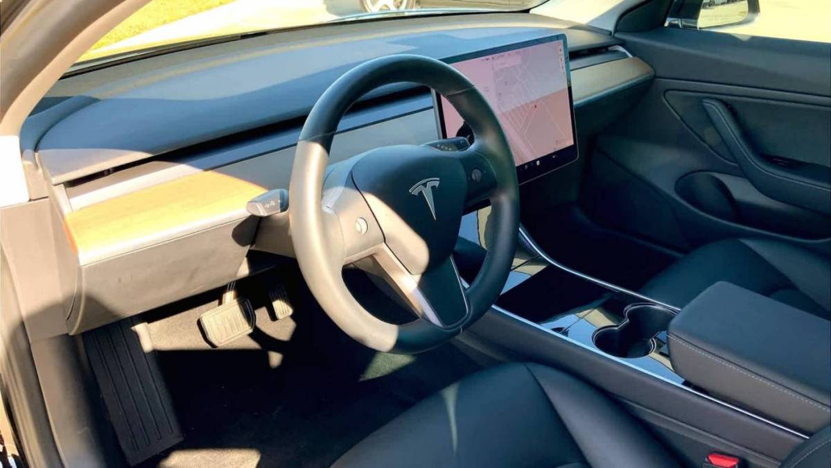 2019 Tesla Model 3 5YJ3E1EA3KF305499