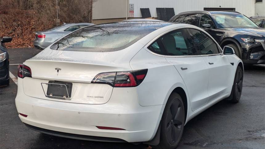 2019 Tesla Model 3 5YJ3E1EB5KF421537