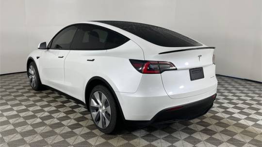 2020 Tesla Model Y 5YJYGDEE7LF054394