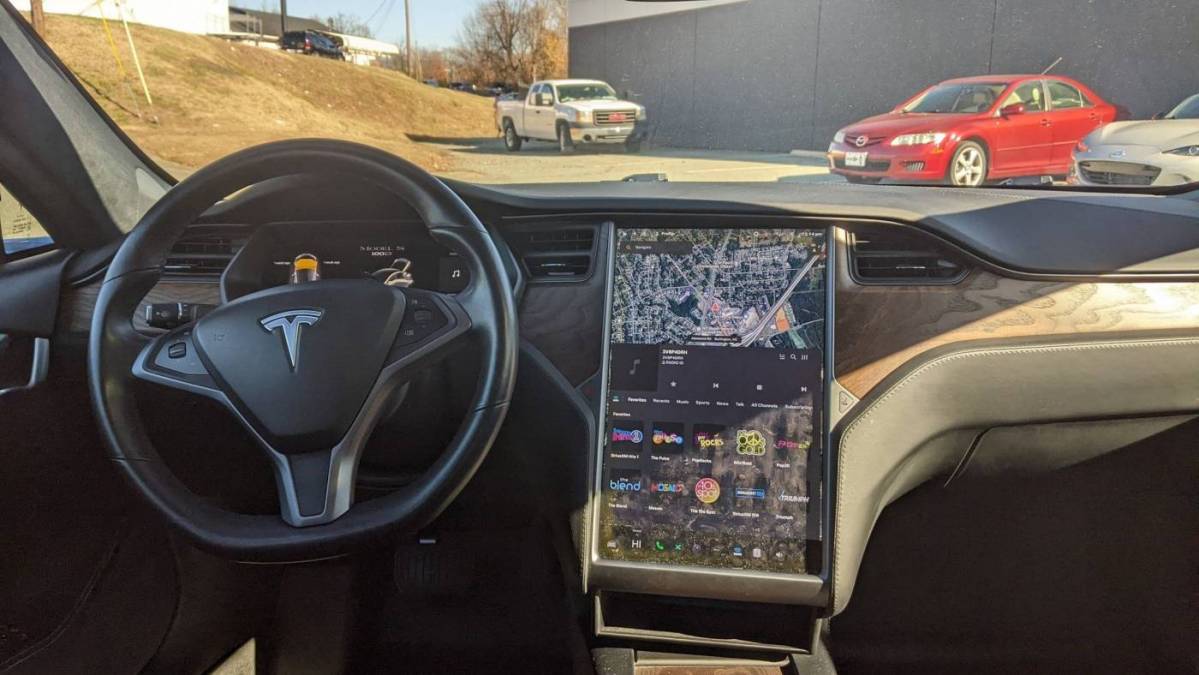 2019 Tesla Model S 5YJSA1E2XKF305712