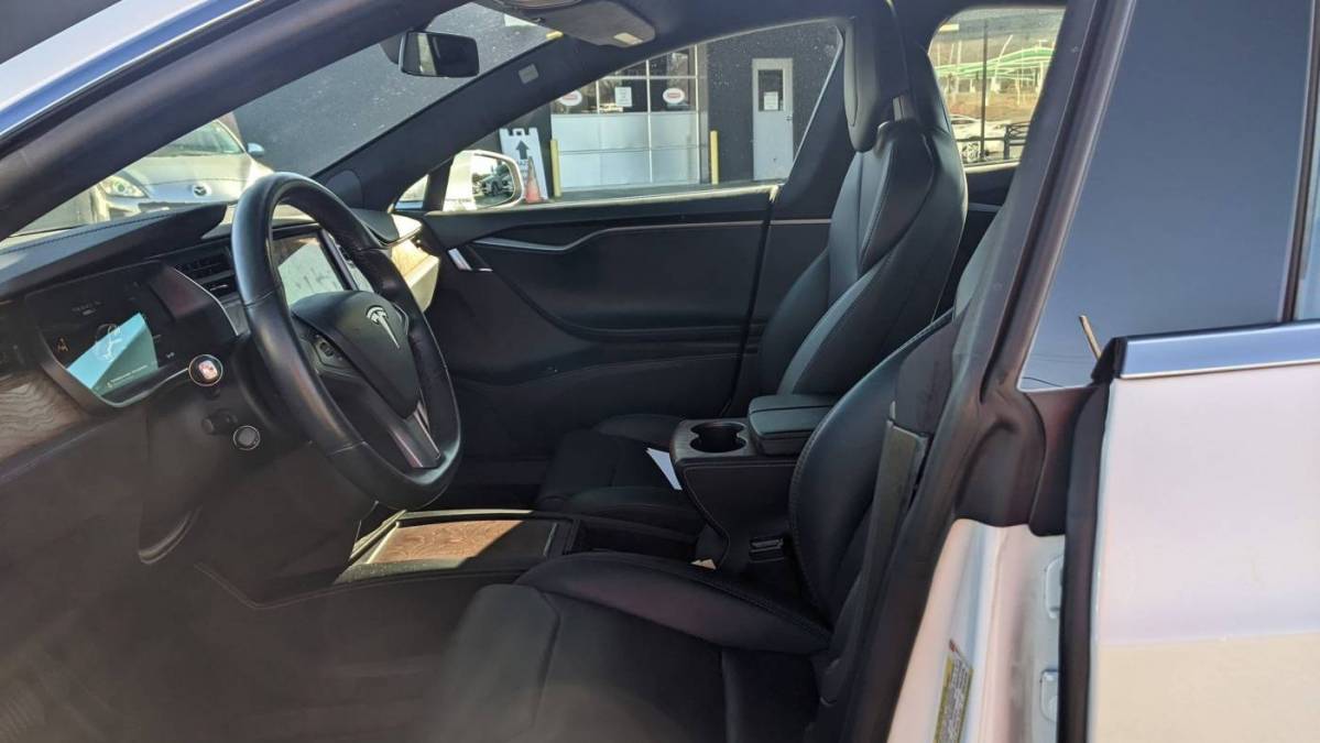 2019 Tesla Model S 5YJSA1E2XKF305712