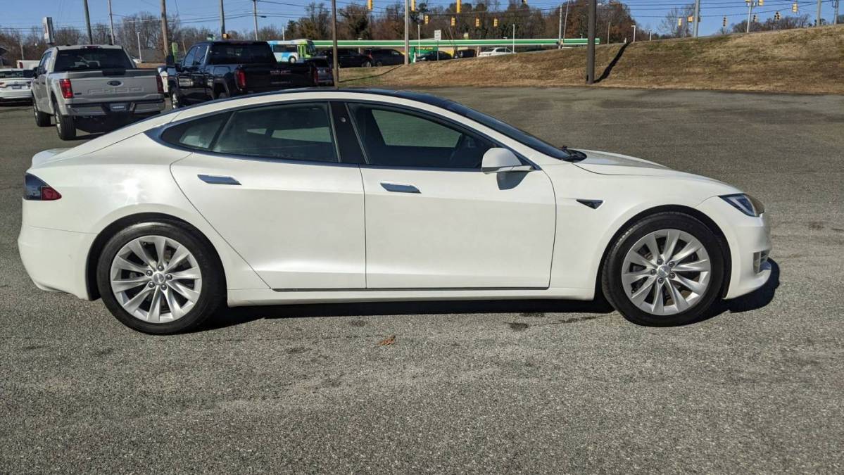 2019 Tesla Model S 5YJSA1E2XKF305712