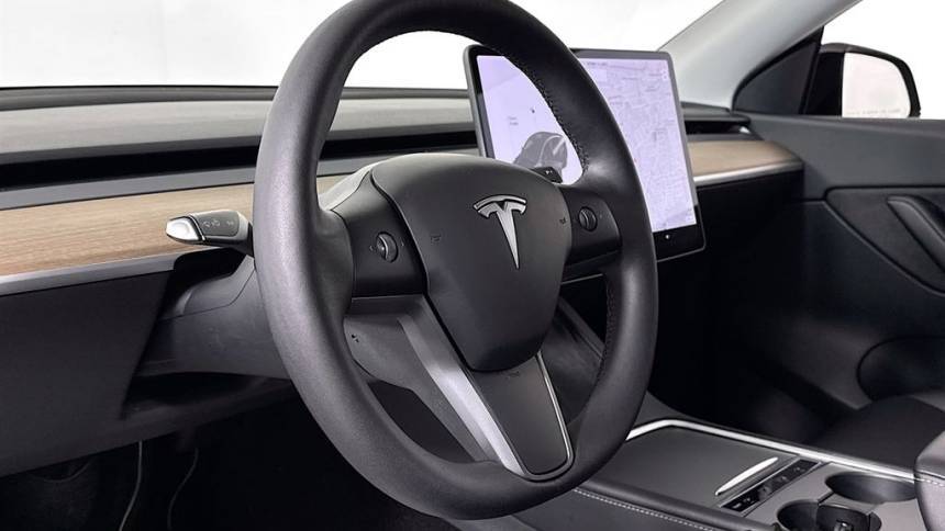 2021 Tesla Model Y 5YJYGDEE4MF244994