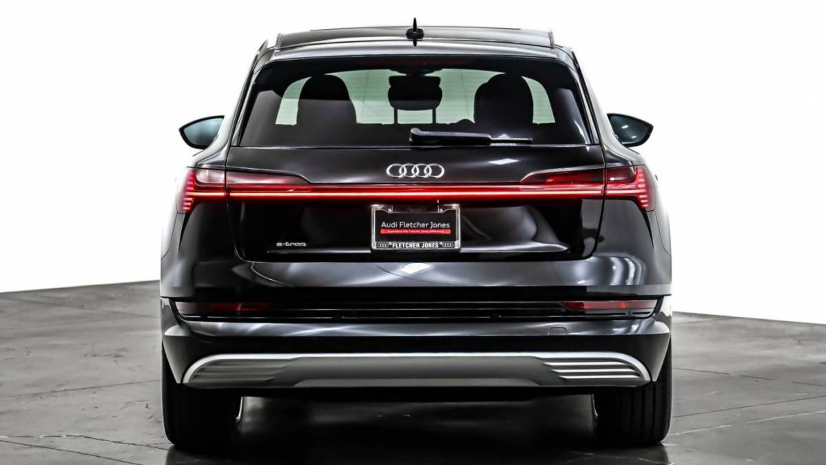 2019 Audi e-tron WA1VAAGE0KB010362