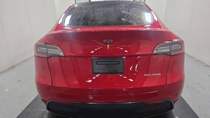 2021 Tesla Model Y 5YJYGDEE9MF251861