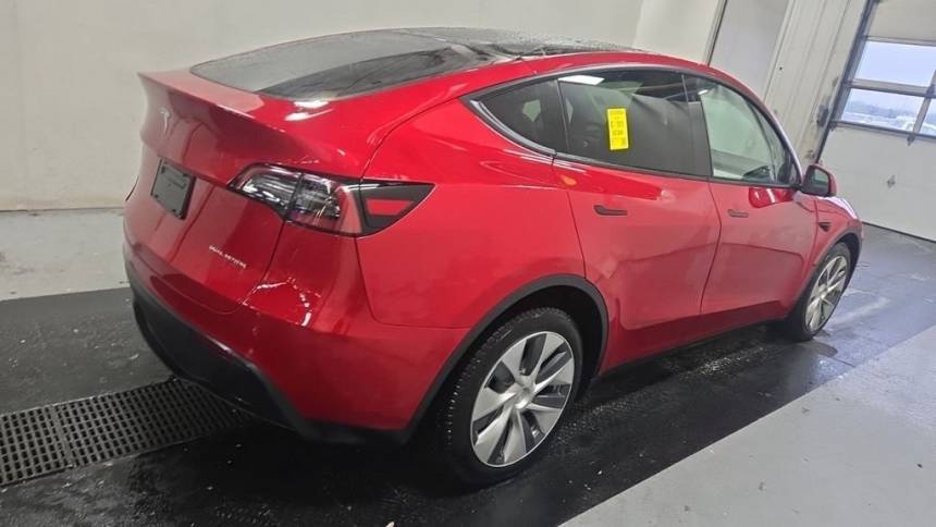 2021 Tesla Model Y 5YJYGDEE9MF251861