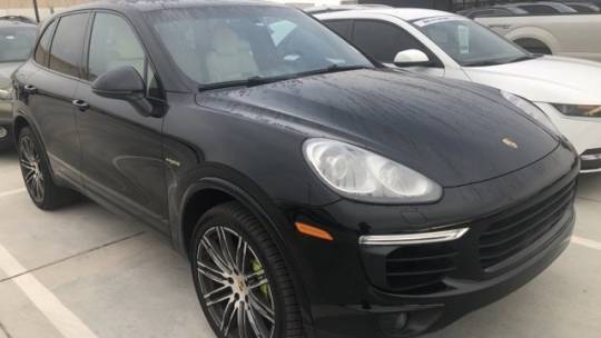 2018 Porsche Cayenne WP1AE2A28JLA71723