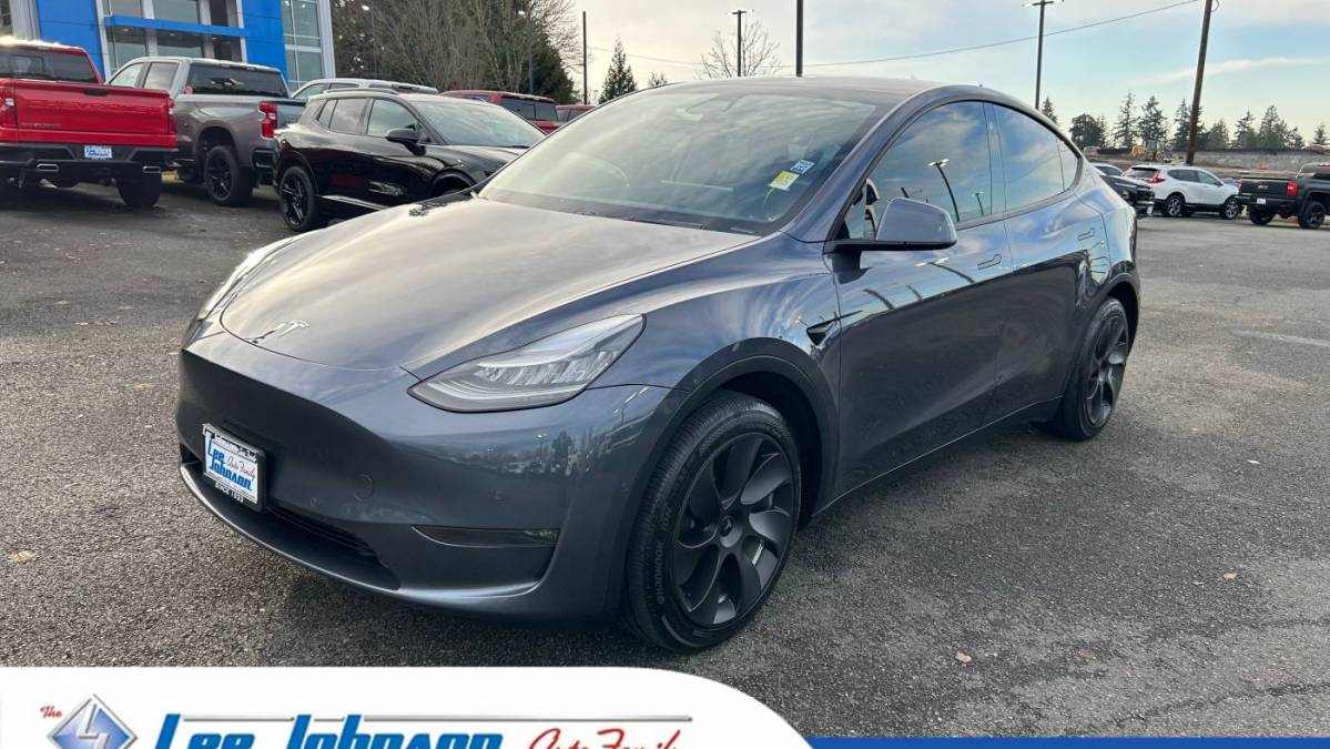 2020 Tesla Model Y 5YJYGDEE8LF031660