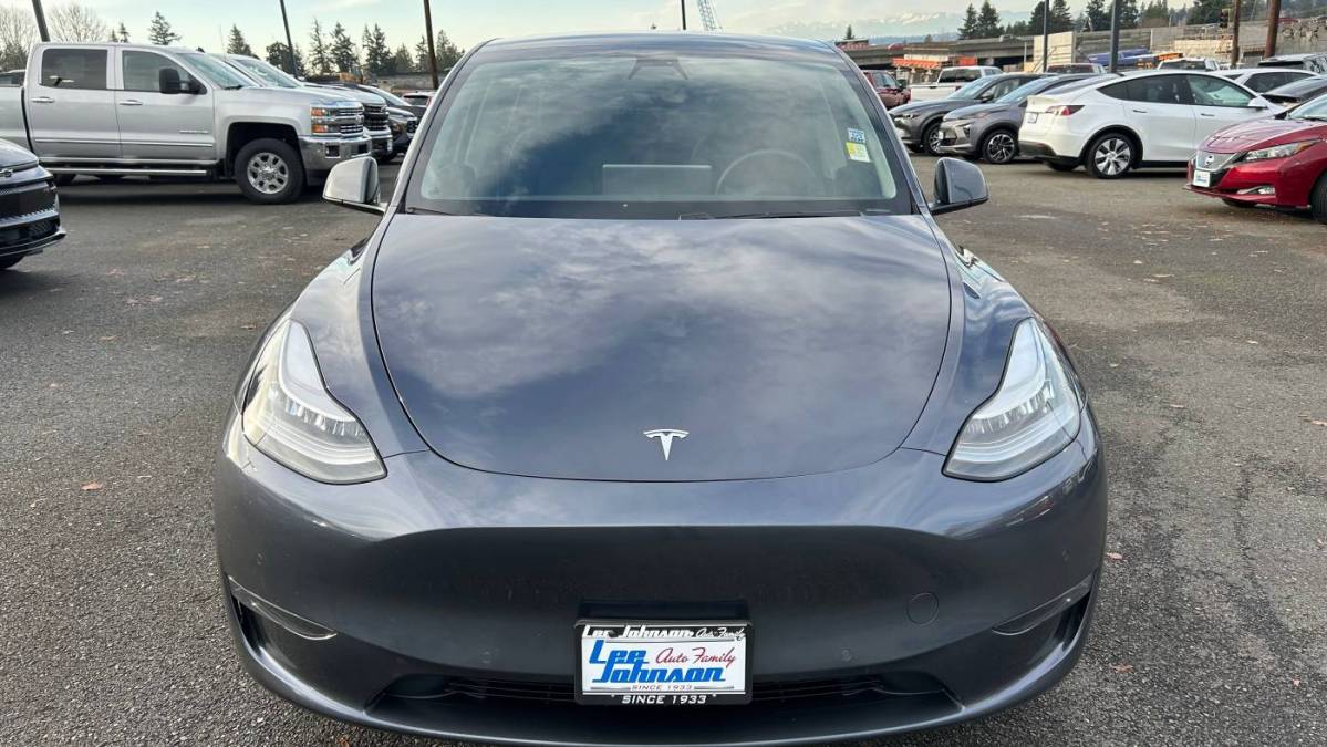 2020 Tesla Model Y 5YJYGDEE8LF031660