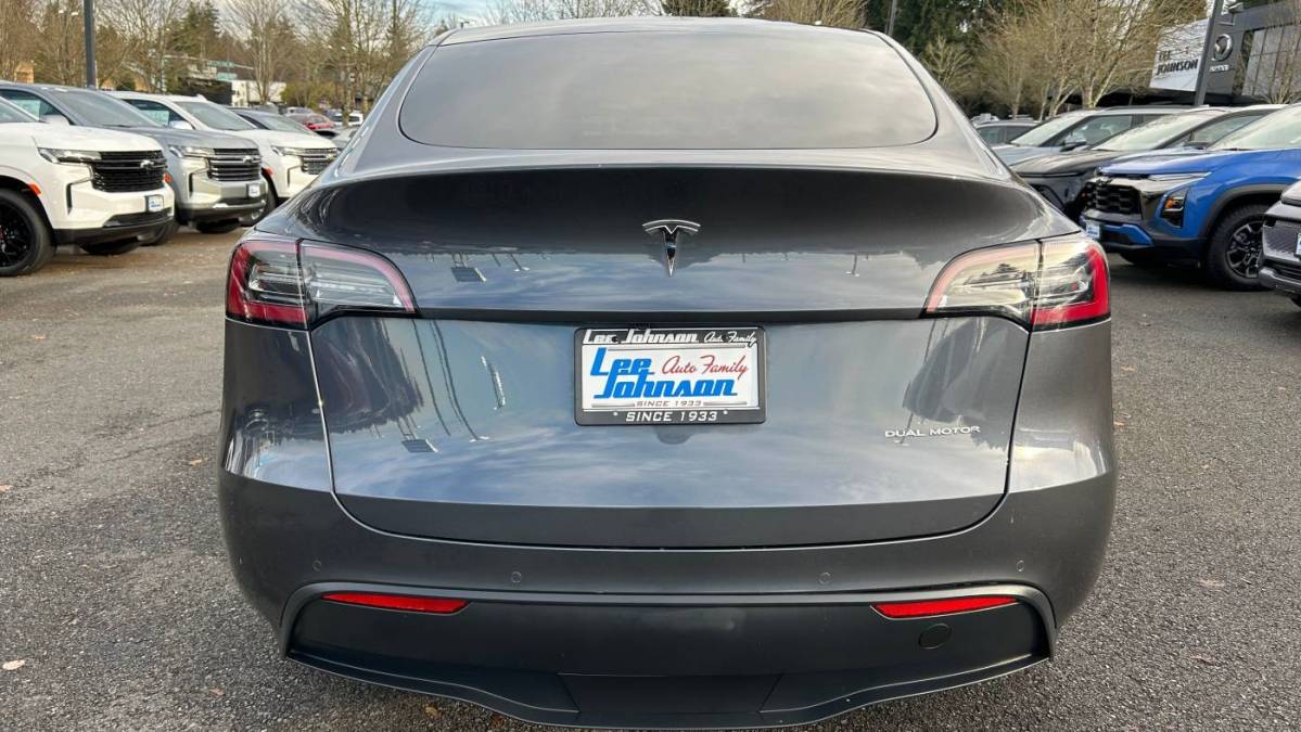 2020 Tesla Model Y 5YJYGDEE8LF031660