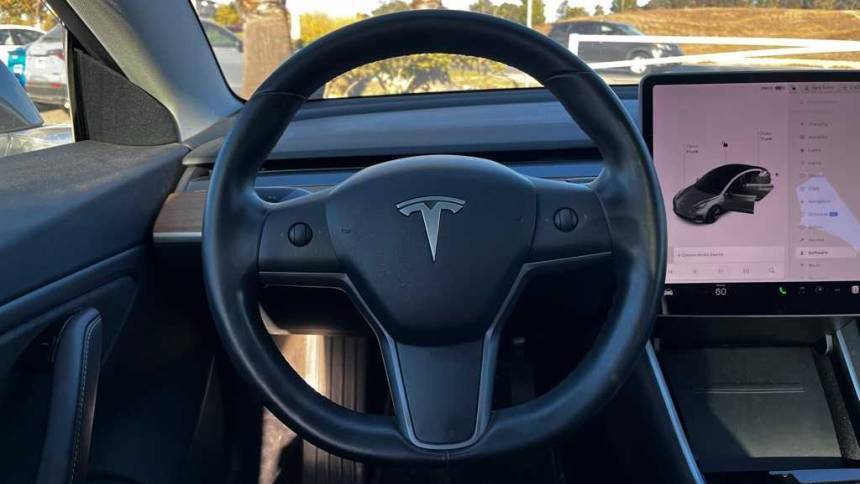 2018 Tesla Model 3 5YJ3E1EA5JF101771