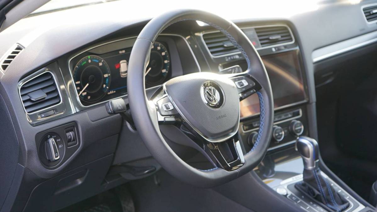 2019 Volkswagen e-Golf WVWPR7AU8KW906394