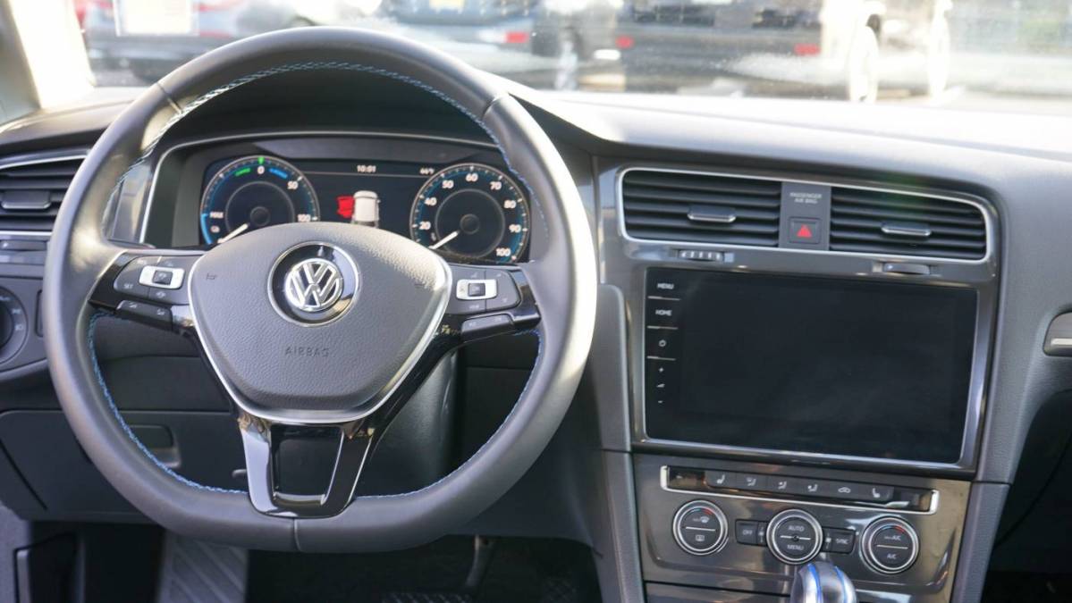 2019 Volkswagen e-Golf WVWPR7AU8KW906394