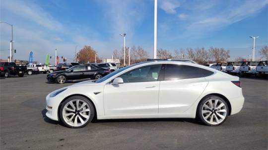 2018 Tesla Model 3 5YJ3E1EB2JF067037