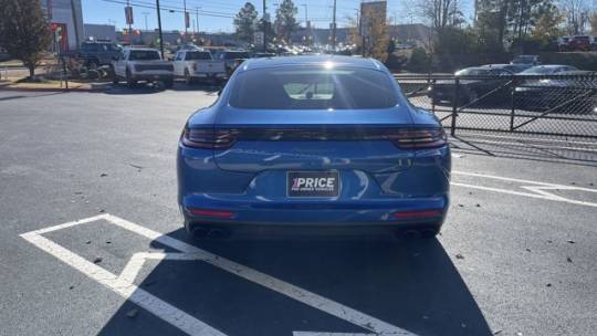 2018 Porsche Panamera WP0AE2A7XJL177345