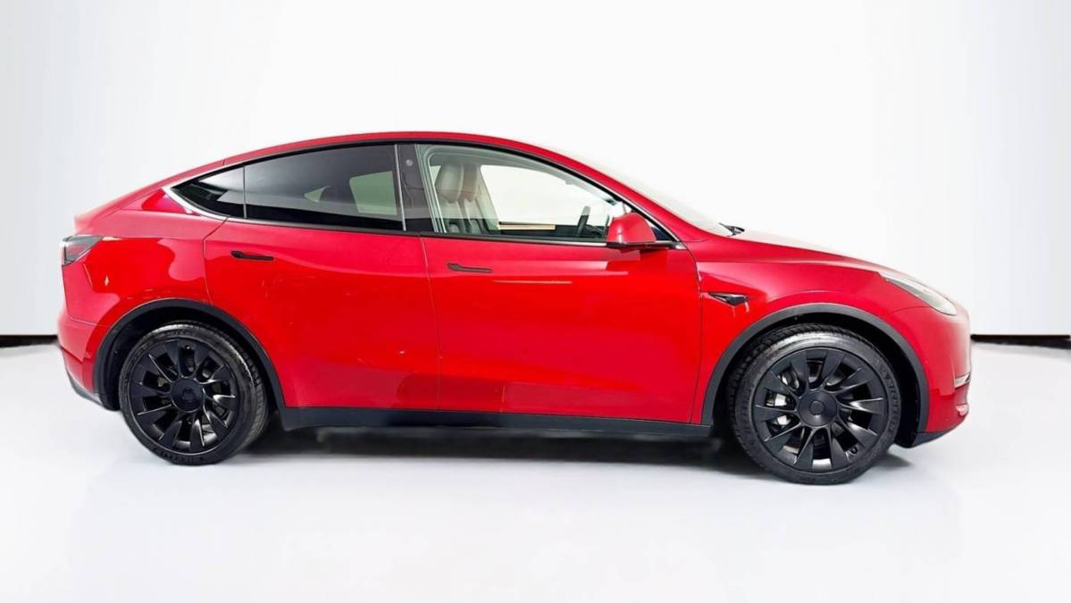 2021 Tesla Model Y 5YJYGDEEXMF141403