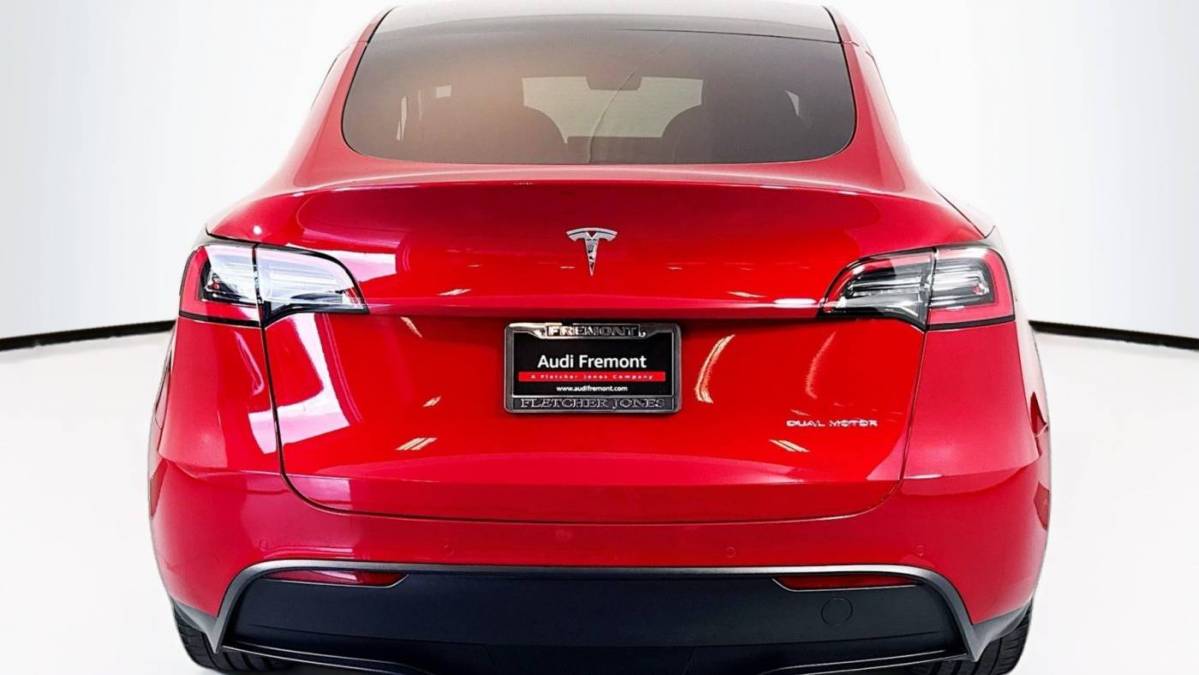 2021 Tesla Model Y 5YJYGDEEXMF141403