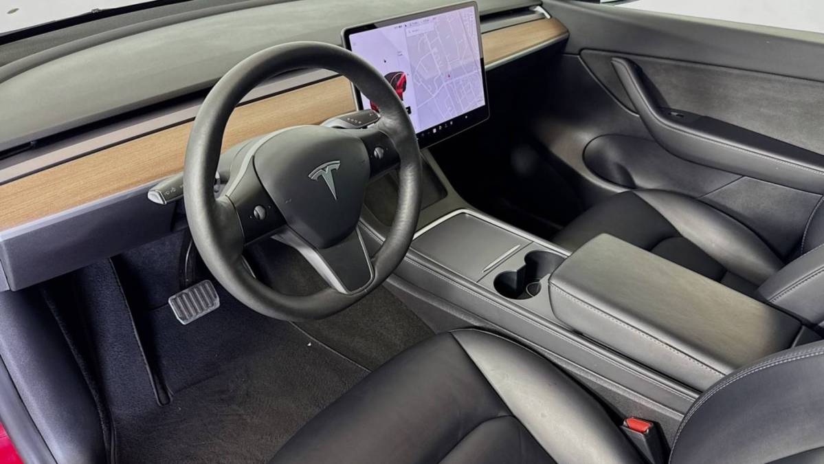 2021 Tesla Model Y 5YJYGDEEXMF141403