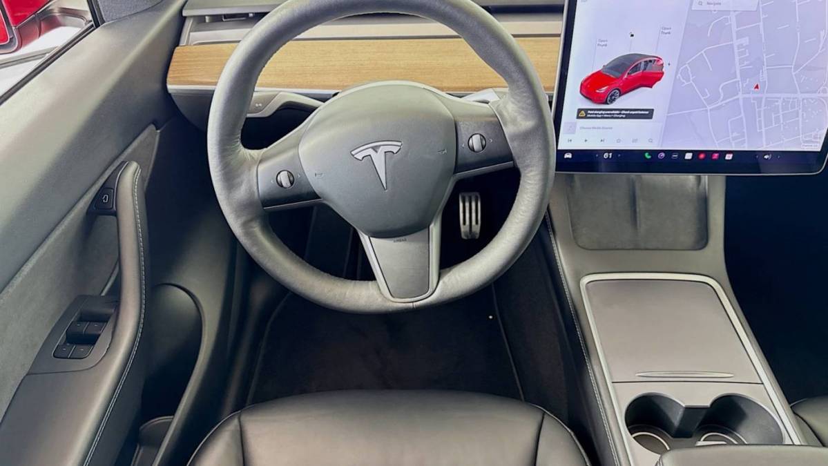 2021 Tesla Model Y 5YJYGDEEXMF141403