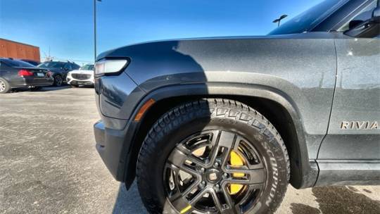 2022 Rivian R1T 7FCTGAAL8NN000453